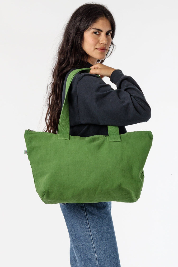 BD06 - Carry All Zip Tote
